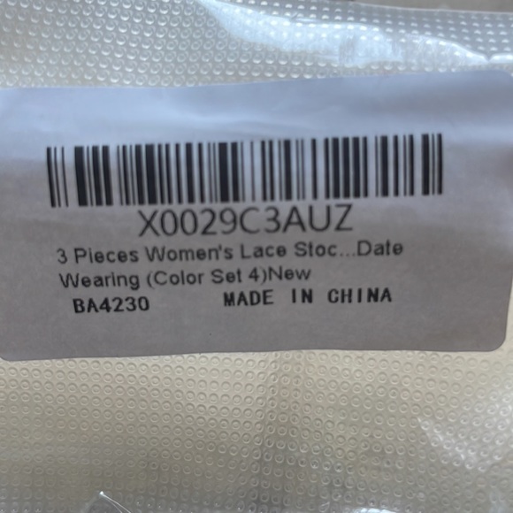 NIB 3 Pack Black Lace Crochet Fishnet Stockings - Picture 3 of 3